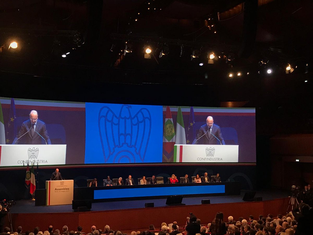 I nostri figli e nipoti ci giudicheranno per quello che sapremo fare adesso, in questo delicato frangente della vita nazionale, sospesi tra il rischio di un destino declinante e la possibilità di riattivare una piena ripresa - Vincenzo Boccia #Confindustria2019