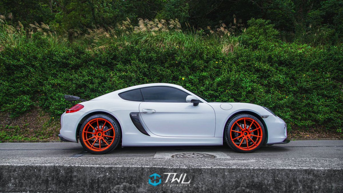TWL Carbon 
For Porsche 981 Cayman/Boxster/GTS/GT4/Spyder 
Vacuum Carbon Aerokit

twlcarbon.com