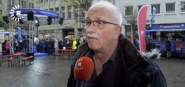 RudawKurdi's tweet photo. Udo #Bullmann bo Rûdawê: Em berevaniyê li rêkeftina etomî ya Îranê dikin
#Îran #Amerîka
https://t.co/4r7mDMyiTv https://t.co/MvMZQ7uZwk