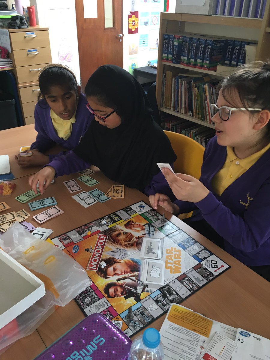 LHallLHS's tweet photo. Walnut class enjoyed playing board games this morning #rollingnotscrolling #NurtureWeek @HeadLHS @MissMacqueenLHS @LHS_Watford https://t.co/2Qt59NMeIC