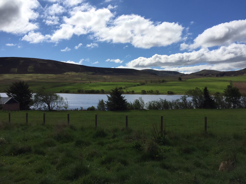 ms_mcnaughton's tweet image. Lovely cycle along the water of leith to Balerno then up to Threepmuur and Harlaw reservoirs #puggled