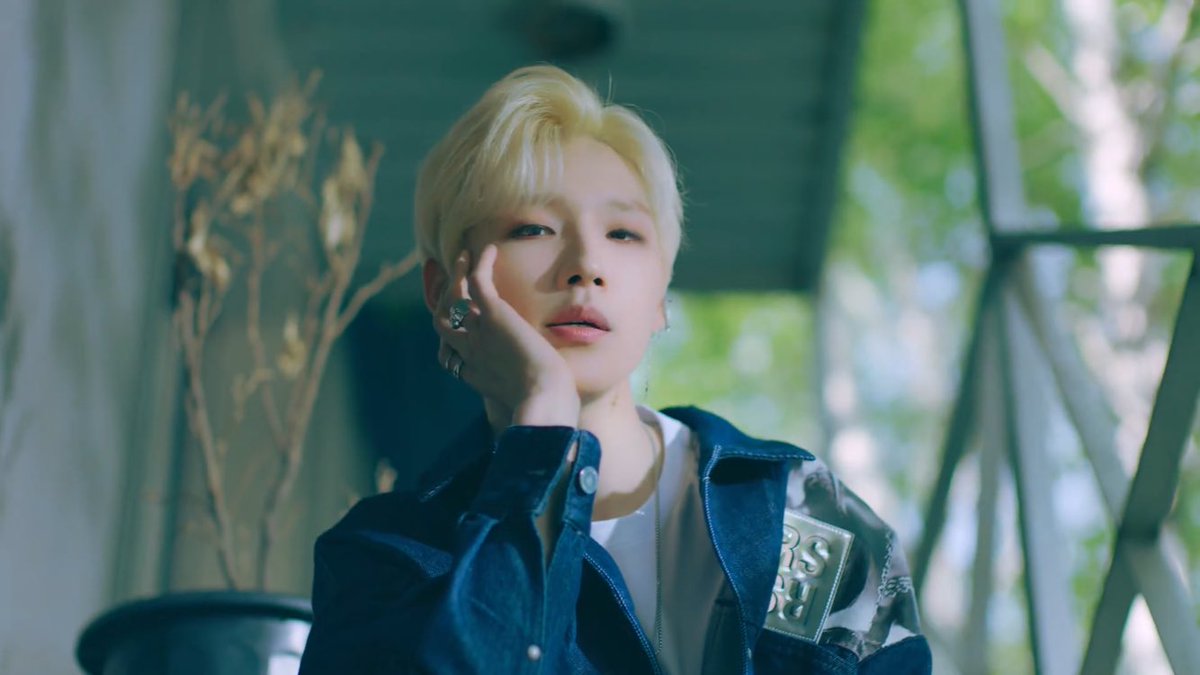 𝗺𝗶𝗹𝗸𝘆𝗵𝗼𝗹𝘆 シ🌧 tweet media