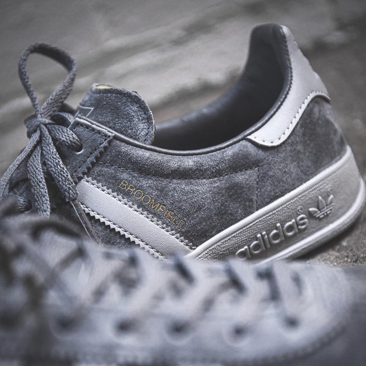 adidas ee5712