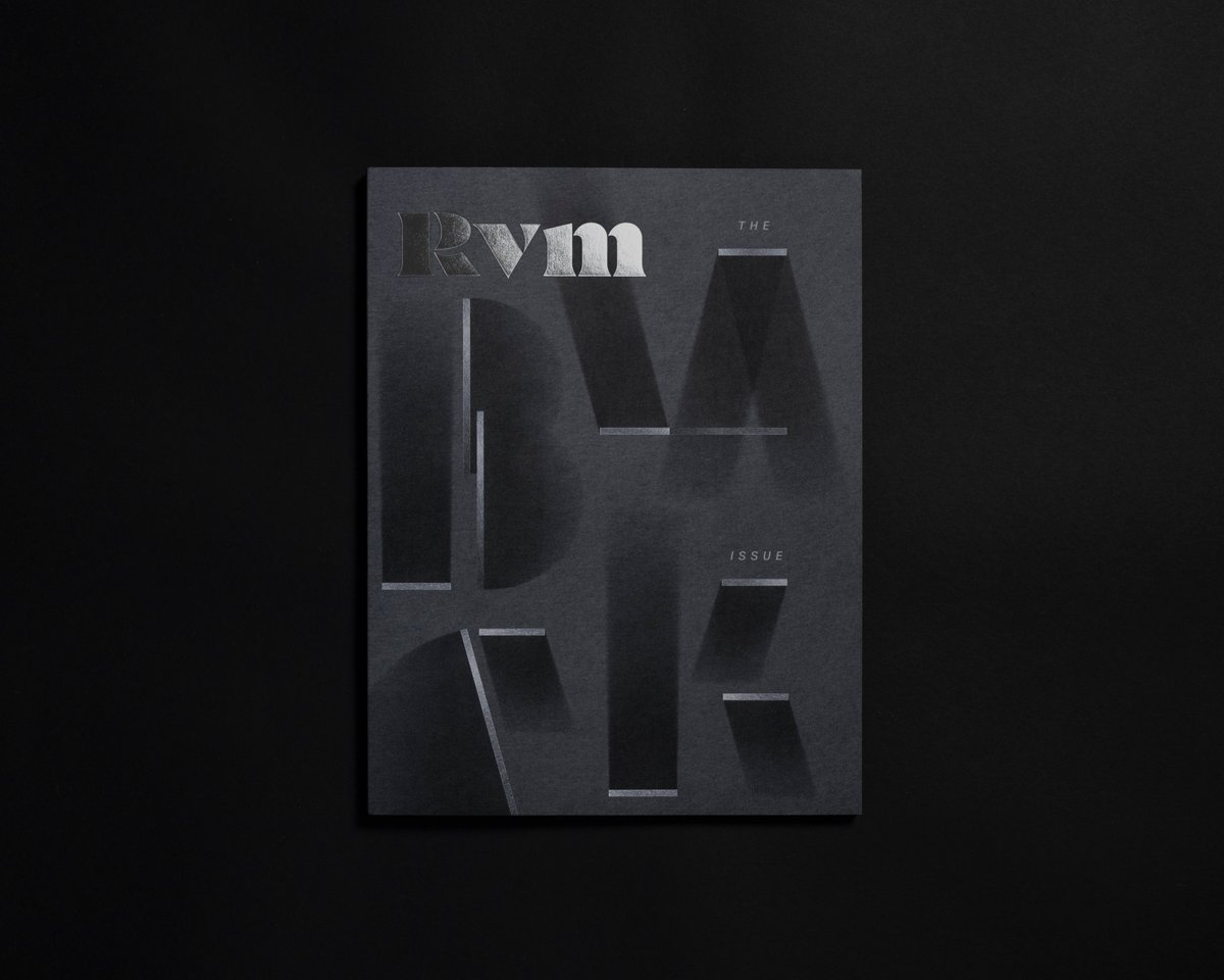 RVM_Hub's tweet photo. Oggi alle 19 da #Leporello (Roma) @GiammariaDG, @La_Zarina e @Fouturista presenteranno il nuovo numero di #RvmMagazine - The Black Issue insieme al fotografo @michelepalazzi e alla padrona di casa #ChiaraCapodici. Ci si vede lì! 🌑 https://t.co/xPbq4T14dK