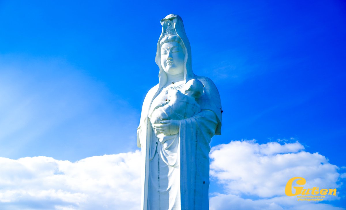 ぐーてん イロトリドリ写真展11 13 14 Sur Twitter 雲の上の観音菩薩 久留米の成田山に行ってきました 晴天の雲の上の観音様を見たら 勇者ヨシヒコを思い出したｗ 久留米 成田山 慈母大観音 ぐーてん写真館 ファインダー越しの私の世界 Pentax Fukuoka