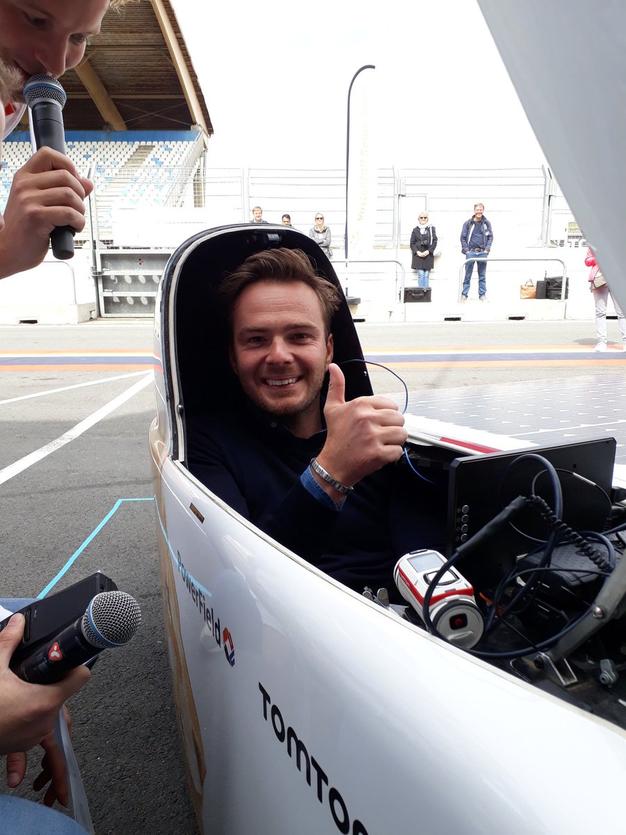 Looking for some new career opportunities <a href="/GvanderGarde/">Giedo van der Garde</a>? #itspossible #DutchGP #BWSC19 #vattenfallsolarteam