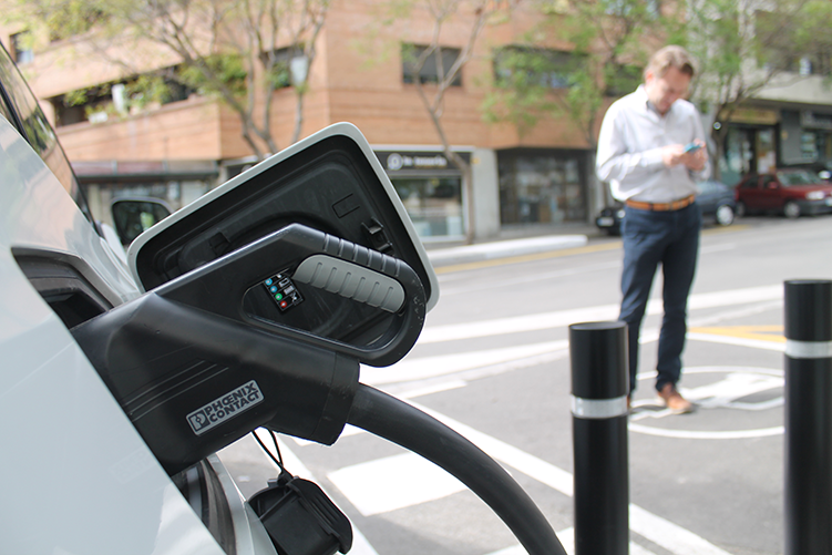 Electrificpro's tweet photo. Very good news! The #GeneralitatofCatalonia gives subsidies for #EV buying! Just have a look! https://t.co/TuLX0LXMle #evcharging #emobility #electricvehicles #movesprogram #programamoves https://t.co/Cgg8ERNPGz