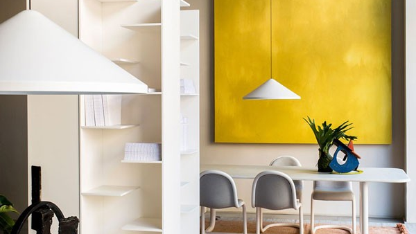 VibiaLight's tweet image. @Arik_Levy’s NORTH defines a new class of modern decorative lighting based on space-oriented solutions. Don't miss the inspired ideas from Instagram with this collection: soo.nr/4YvF

#vibia #vibiaNORTH #vibialighting #vibialight #lightingdesign