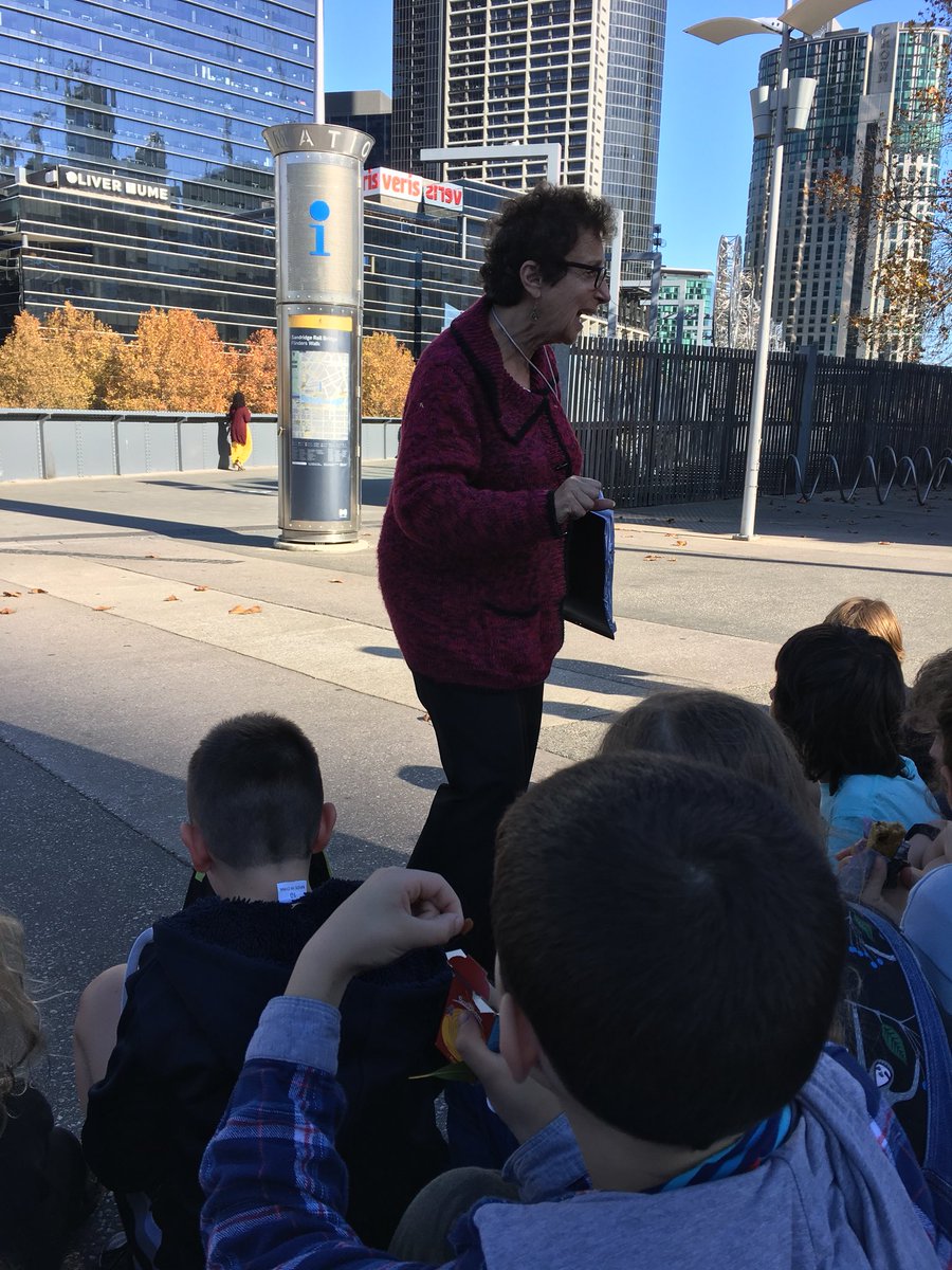 34BSPS's tweet photo. Great day today at Fed Square! https://t.co/jhWz7TMDNT
