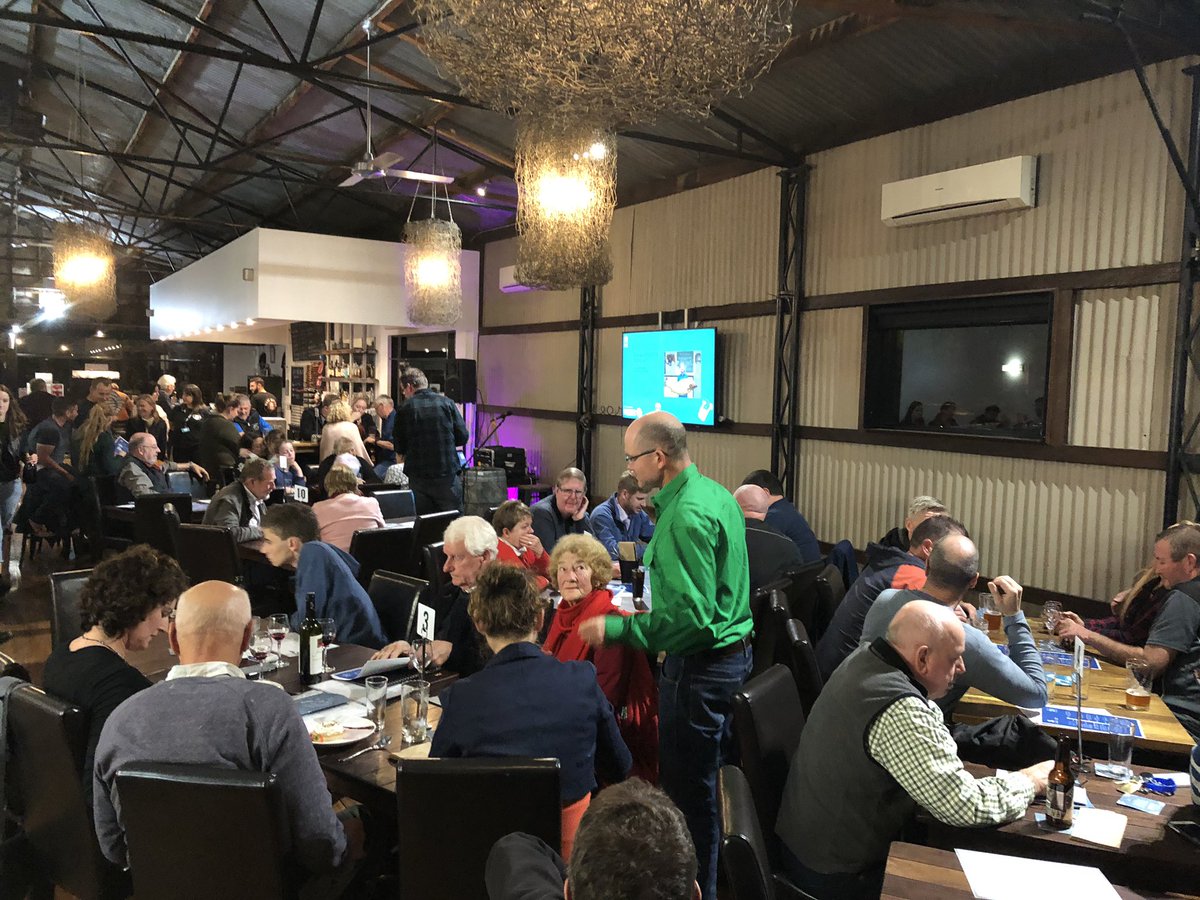 Great events cannot run without great #volunteers  Emma and Kristy #PintAU19 #pintofscienceAU thanks so much, full house for #science at  <a href="/MaltShed/">Malt Shed</a>  #wangaratta