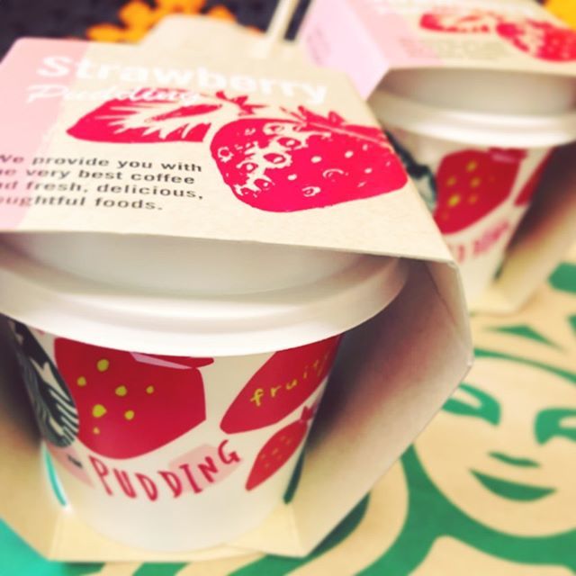 yaya0318's tweet photo. パッケージ買い❤️🍓
#いちごプリン #strawberrypudding #딸기푸딩 #いちご #いちごパフェ #strawberry #딸기 #いちご好きな人と繋がりたい #スターバックス #starbucks #스타벅스 #パッケージ買い https://t.co/R09rZLOial https://t.co/9APesRiVcJ