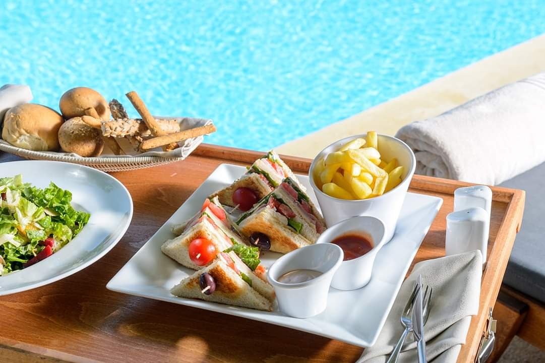 alexanderbeachh's tweet photo. Γευτείτε το αγαπημένο σας σνακ σε μια ξεχωριστή χαλαρωτική ατμόσφαιρα.. #swimmingpool #summerseason2019 #Alexanderbeachhotelspa #aplacetorelax #relaxpool #summerishere #bestaccomodation #fivestarhotelsgreece https://t.co/9bsq2ItkWP