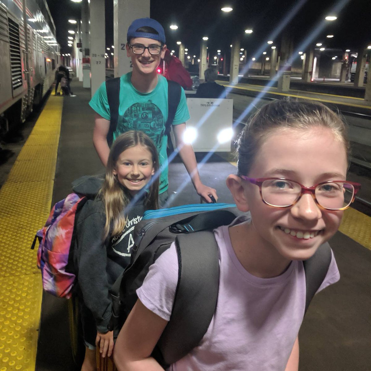 WeaversWander's tweet photo. Always smiling because we love trains! On the platform at Chicago's Union Station ready for our next rail adventure! #amtrak #railfan #chicagounionstation @RailPassengers #amtrakviews #seeamericabyamtrak #railpassengers #viewsonatrain #chicago @Amtrak https://t.co/KpreG2MyhD