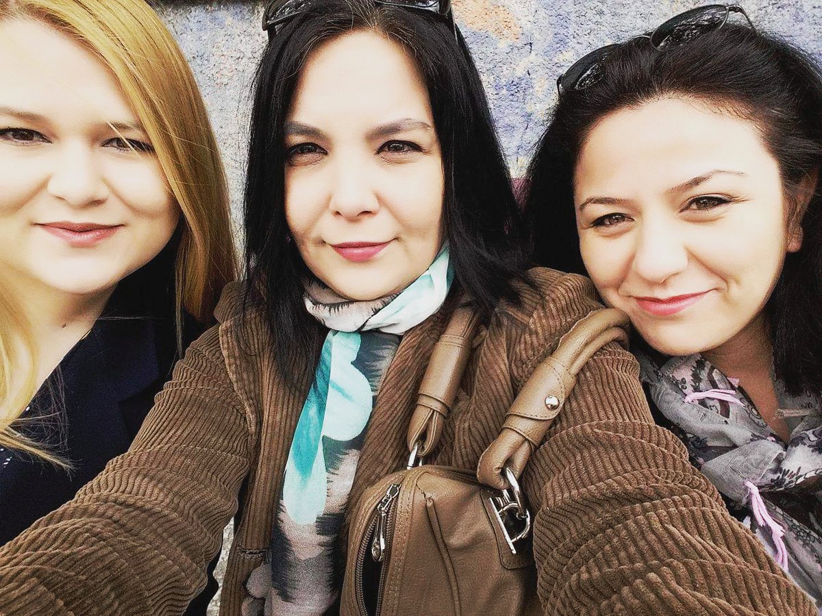 gorilcw's tweet photo. Game of thrones final sahnesi... 😛
#gorilcw #gorilcreativeworks #gorilajans #ajans #tasarım #tanıtım #organizasyon #marka #design #grafiktasarım #graphicdesign #mayıs #ilkbahar #çarşamba #proje https://t.co/124zVeWfPs