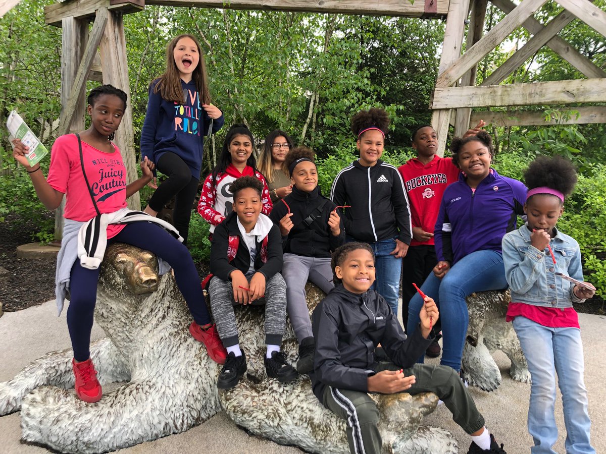 B_SoFlawless's tweet photo. @ColsCitySchools Devonshire 5th graders at the Columbus Zoo. Last trip as elementary schoolers😕 @DevonshireES @ColsCitySchools #Spiritofccs https://t.co/ifBOVwmsdu