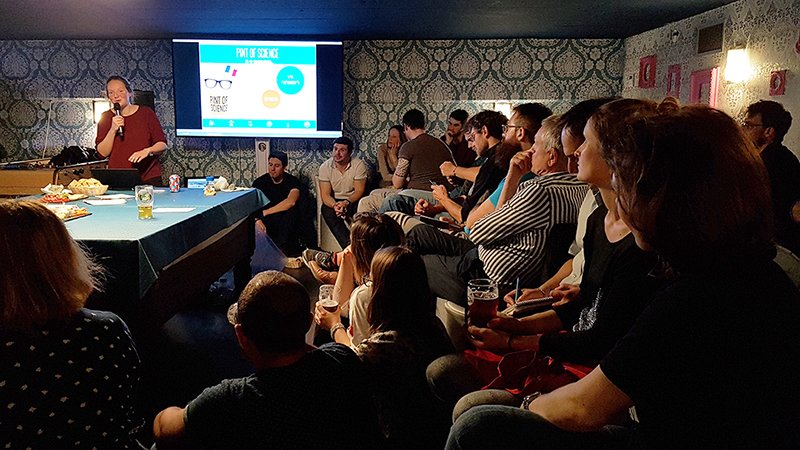 BRGM_fr's tweet photo. La conférence #pint19 sur l’#EconomieCirculaire, c’était hier soir au #deliriumcafé d’#Orléans.
Un sujet qui vous a passionné ! Vous étiez nombreux à venir échanger avec notre équipe, participer au quizz et découvrir les secrets du #recyclage des métaux.
@pintofscienceFR https://t.co/PCKHVvP53g
