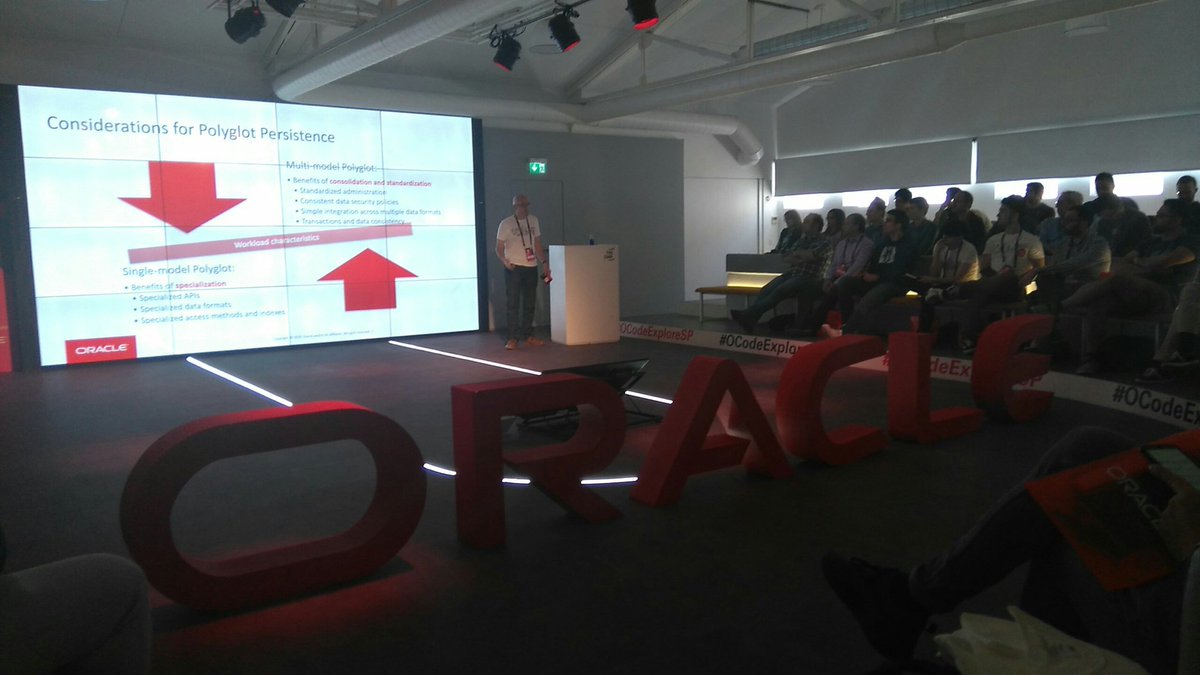 eduherrerom's tweet image. @oracle_es   muestra los pros y contras de las diferentes maneras de gestión de datos. Todo esto y mucho más en #OCodeExploreSP