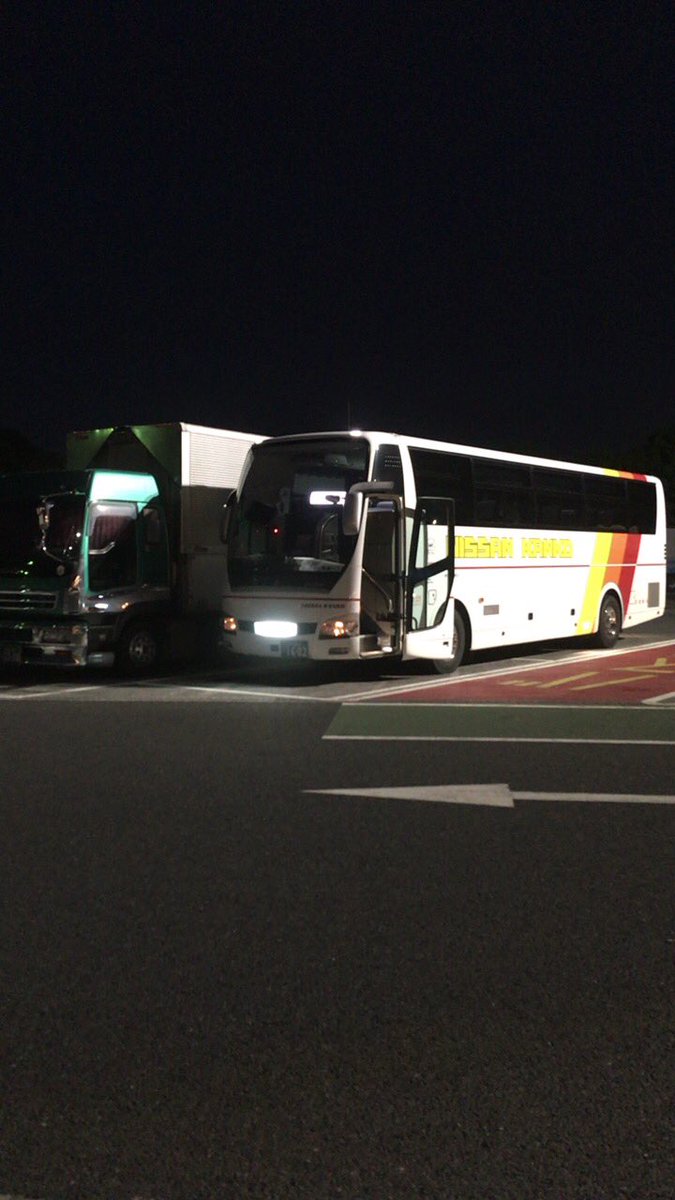 Komatsuzaki Kōji 守谷サービスエリア で休憩 多分2時間超になることも考慮して 10分間の休憩が入るんだと思う 大事 18 15 大崎駅西口バスターミナル 発 19 15 守谷サービスエリア 下り着 19 25 守谷サービスエリア 下り発 日産観光 大崎 駅