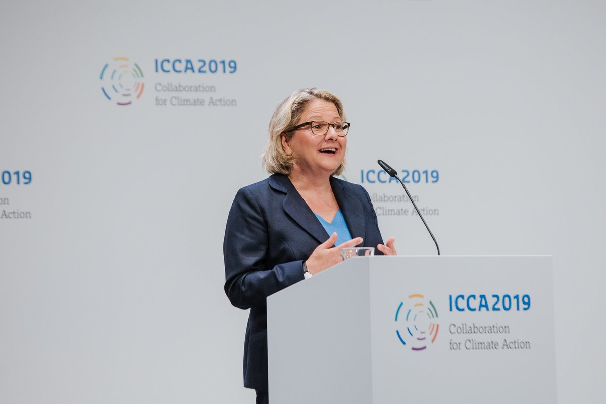 _BMUKN's tweet image. 2050 werden mehr als 70 Prozent der Weltbevölkerung in Städten leben. Schon heute verbrauchen Städte mehr als 70 Prozent der global verfügbaren Energie. Beim #Klimaschutz sind sie wichtiger Teil der Lösung, so BM @SvenjaSchulze68 zum Start der #ICCA2019: bmu.de/RE8540