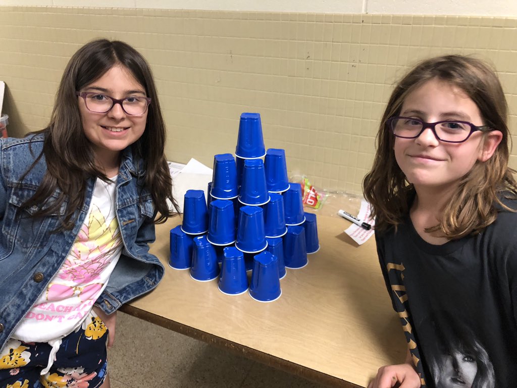 ArinKress's tweet photo. Yesterday 4th grade @WESOwls participated in our first ever #MathMarathon. Students worked in teams and earned minutes throughout the year to compete in challenging games. @Wolfe_EPP’s math students helped design the activities and execute the event! #itswortit #teamwork https://t.co/fpJmRkK52O