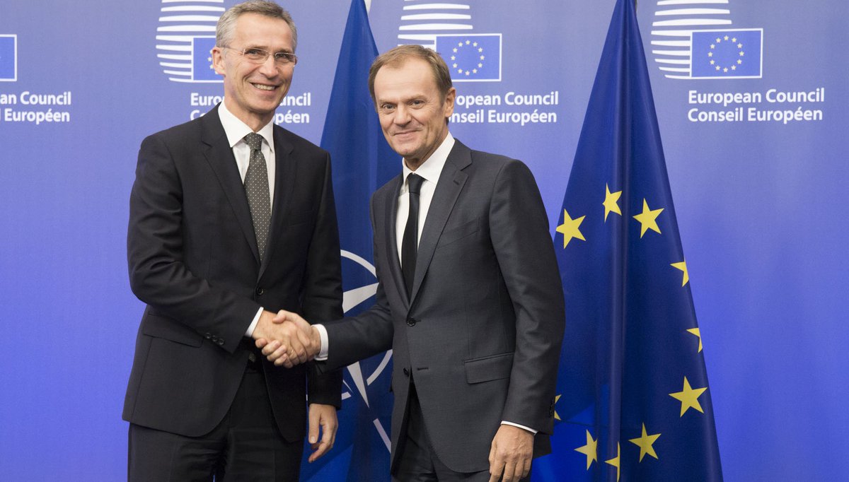 LV_NATO's tweet photo. 2️⃣2️⃣stands for 2️⃣2️⃣ of 29 #Allies, which are members of both @NATO & #EU 🇪🇺. Cooperation between #NATO-#EU has grown strong lately, especially in hybrid, cyber, mil-mobility & counter-terrorism🤝.
More ➡️ https://t.co/Mu9PtGO6Ta
#NATOinNumbers #WeAreNATO https://t.co/7fbBNs3thk