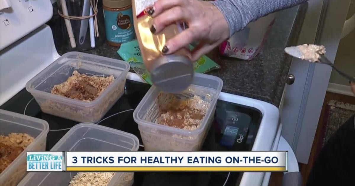 Wellness coach: 3 tricks to healthy eating on the go buff.ly/2VF5mS3 #HealthyEating #wellness #Wellbeing