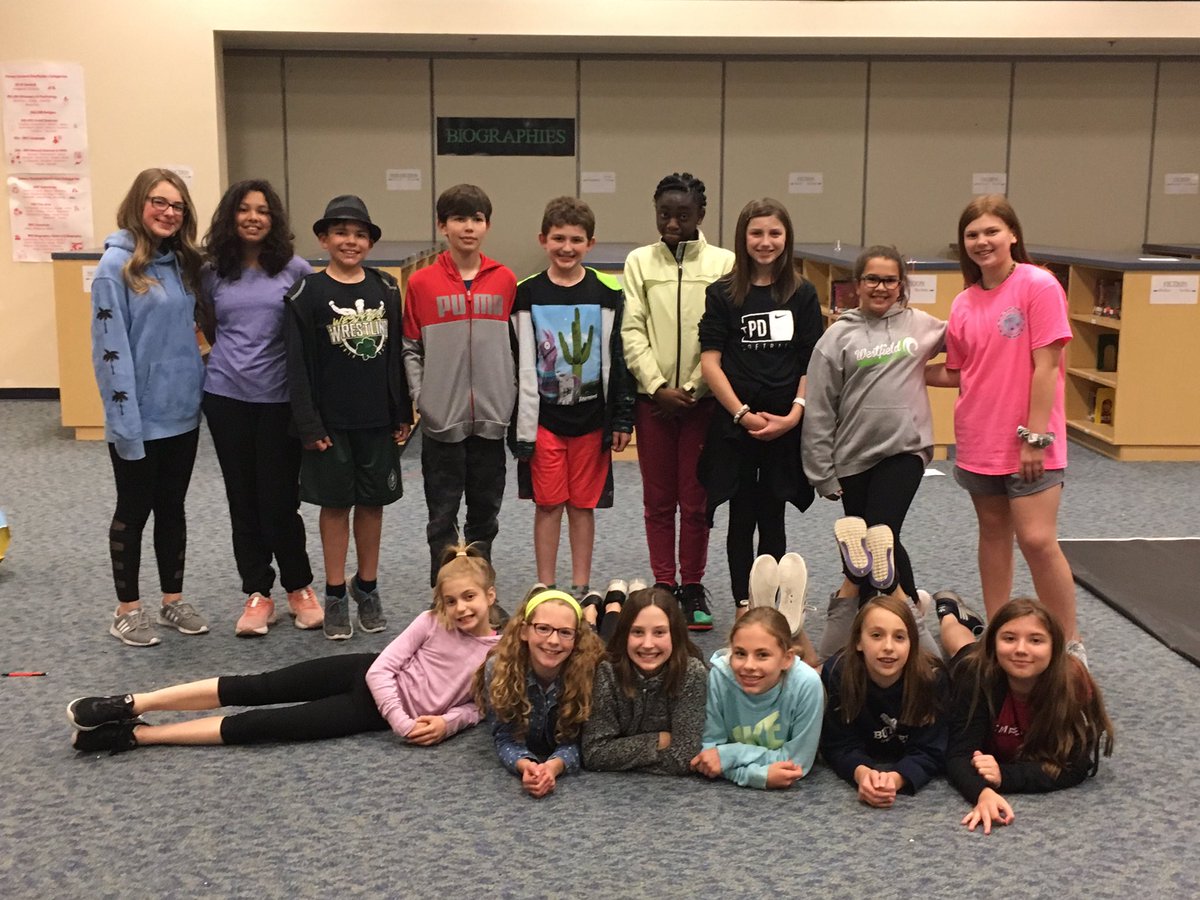 <a href="/WISRocks/">WWS Intermediate</a> had the #BroadcastingCrew EOY celebration yesterday. Ss recorded @Flipgrid videos to provide the new crew with advice! We’ll miss these 6th graders, but can’t wait to see how they’ll grow &amp; share their voice <a href="/WMSshamrocks/">Westfield MS</a> ! #WISDailyNews @shawndavismedia <a href="/MrDeenik/">Paul Deenik</a>