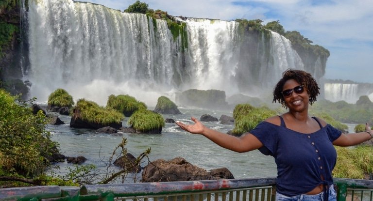 chicaslokasbr's tweet photo. Quer conhecer Foz do Iguaçu mas ainda não sabe quais passeios escolher?! Segue o Top 5 de Foz do Iguaçu! Se tem #post sobre?!? #temsimsenhor.
.
.
👉
https://t.co/sYgYAb585o
#dicaseroteiros #rbbv #mtur https://t.co/e22lx7YbfS