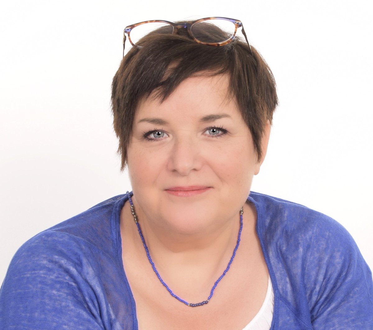 Ce soir <a href="/BenaimValerie/">Valerie Benaim</a> reçoit <a href="/AudeBecquart/">Aude Becquart</a> dixit la Fée Dodo pour son livre : "La méthode Chrono-Dodo" 😇 Bien comprendre le sommeil de son enfant pour l'aider à dormir au mieux 🛌
RDV 17h45 sur <a href="/C8TV/">C8</a> 📺 #CQDLT