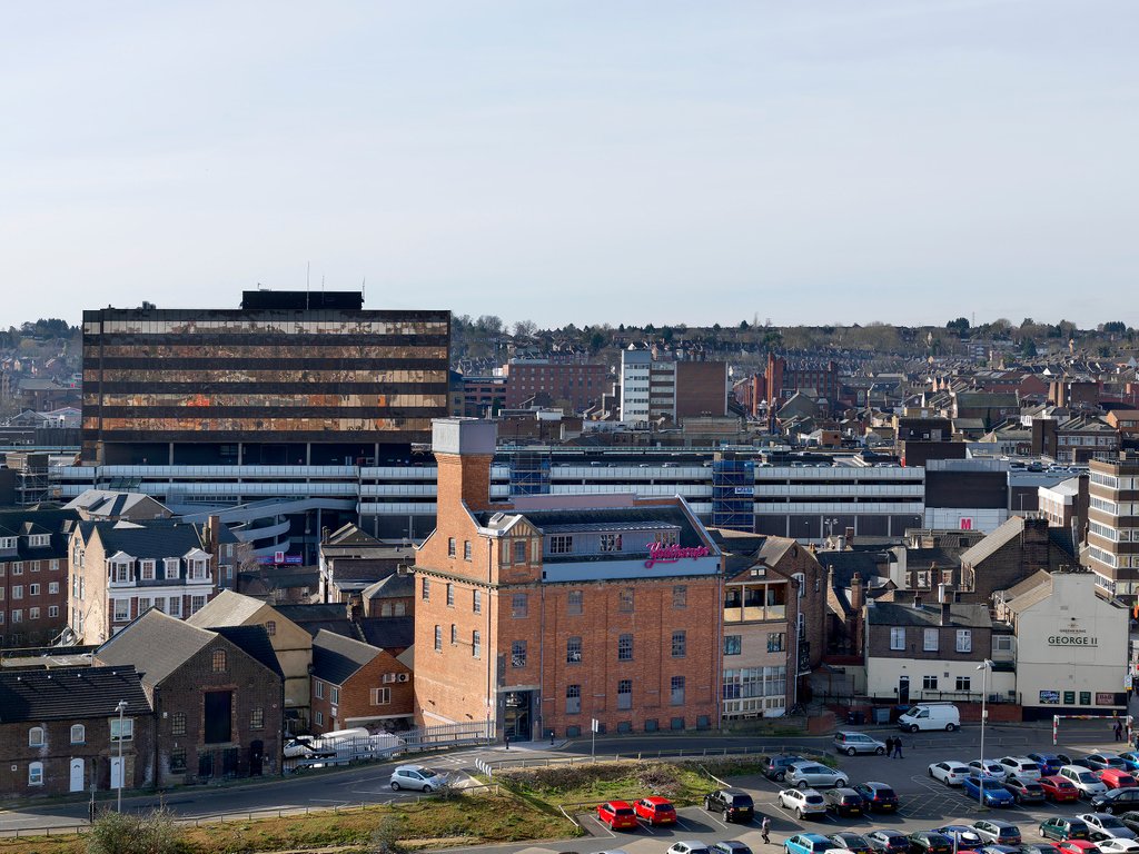 ButeMillsLuton's tweet photo. Where are we? Right in the heart of Luton with great transport links and a large public car park just right in front of us, we are the ideal venue for hire for your event! 
Message us to arrange a tour and see for yourselves! 
.
.
#roomhire #venueforhire #luton #events https://t.co/glpLxTyGOB