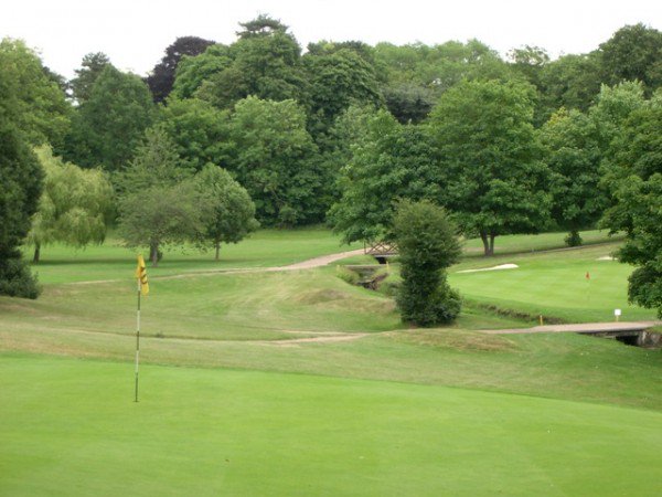 Don’t be late for your May Bank Holiday tee time!

There is still some great tee time availability this weekend &amp; Monday, but make sure you book your tee time today to avoid missing out! ⛳

Click here ➡️  bit.ly/BusheyHallTeeT…  to book online today!