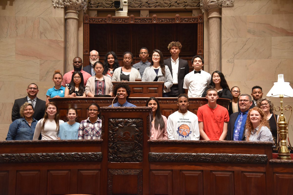 LexforthedeafNY's tweet photo. Thanks #NYSenatorJessicaRamos and @NYSenate for honoring @LexforthedeafNY at yesterday's Senate session. We appreciate your support of our students! #BlueJays #SchoolforDeaf @4201Schools https://t.co/UuGROSPCsn