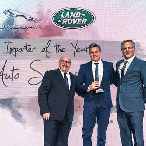 PremierAutoZim's tweet photo. Well done to our team for winning the Importer Of The Year Award and Customer Service Importer Of The Year 1st Runner Up. Thank you for your hard work and contributions during the past year. #importeroftheyear2018 #premierautoservices #Jaguar #landrover https://t.co/b3sIF7fYG5