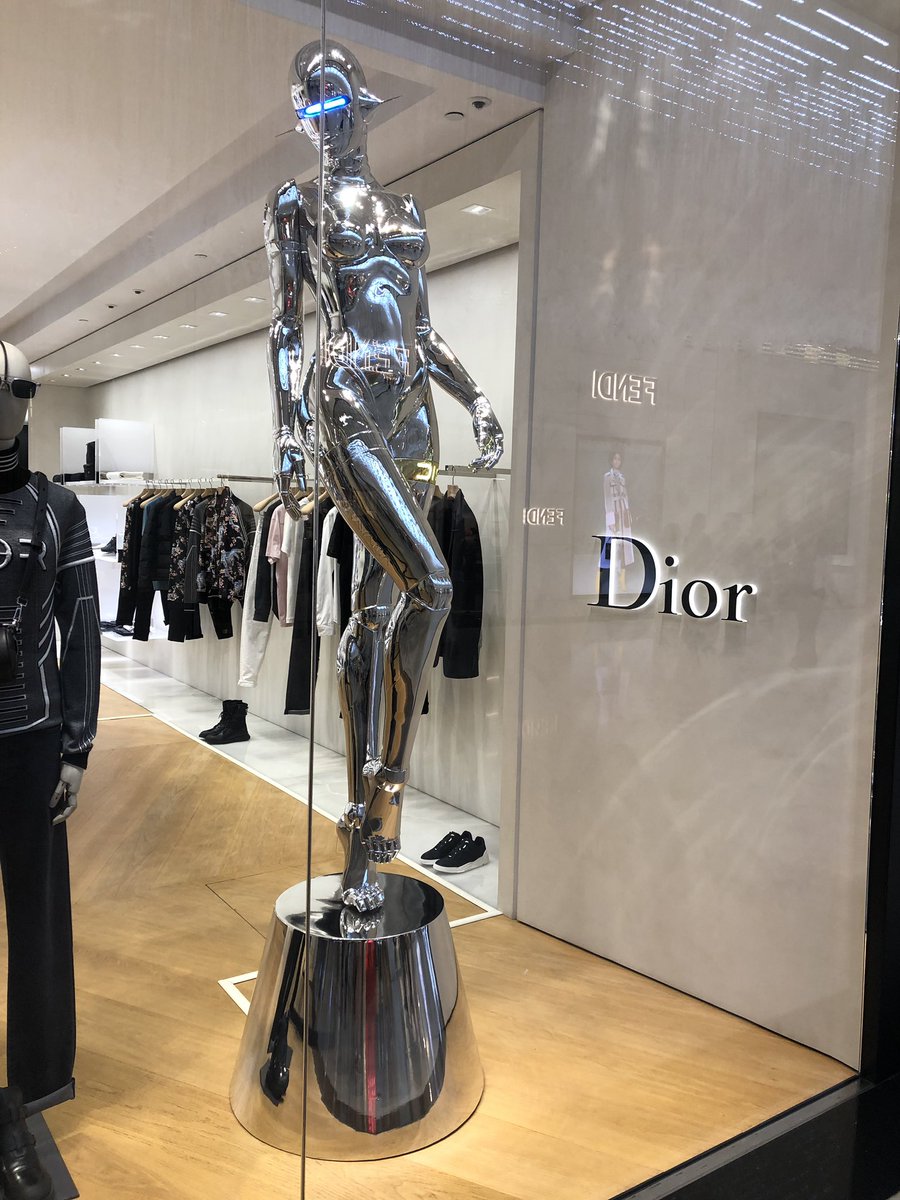 TechNoirLab's tweet image. FUTURE PROOF at @Dior in Taipei, Taiwan. The highlight of our teams trip to Asia to begin our foundations here working on a big project. 👽🛸 #FashionTech #HijameSoryama #Robot #Robotics #Futuristic #Future