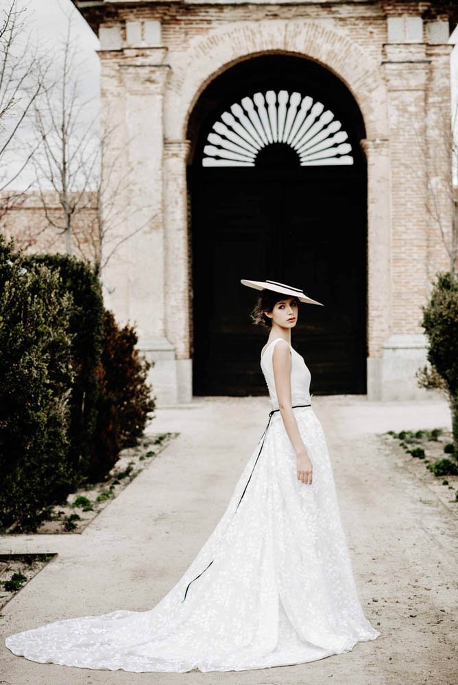 NOVIAS Select tweet media