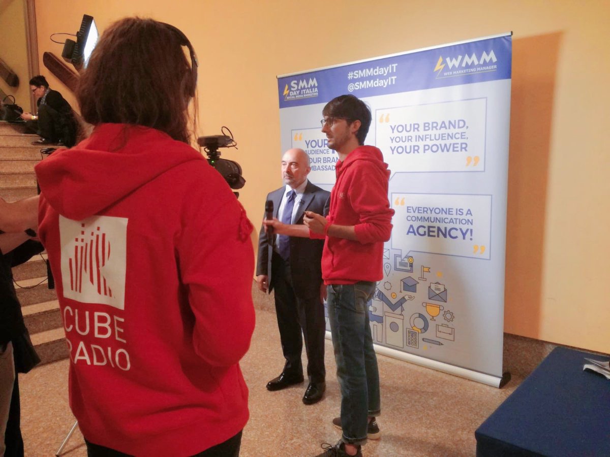 carolinemoschin's tweet photo. strategie, novità e soprattutto mondo digital a 360 gradi
Interviste di @IUSVEcuberadio al @smmdayit https://t.co/yuONbZkJQK