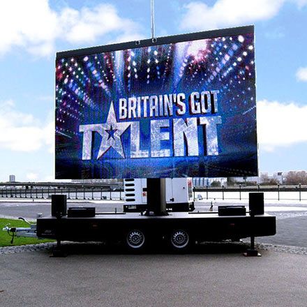 FONIXLED's tweet image. Did you know that we can provide mobile #LEDscreens for a quick and easy setup within 45 minutes? Find out more: buff.ly/30CvrEX #mobileLED #humpday #eventtech #BGT