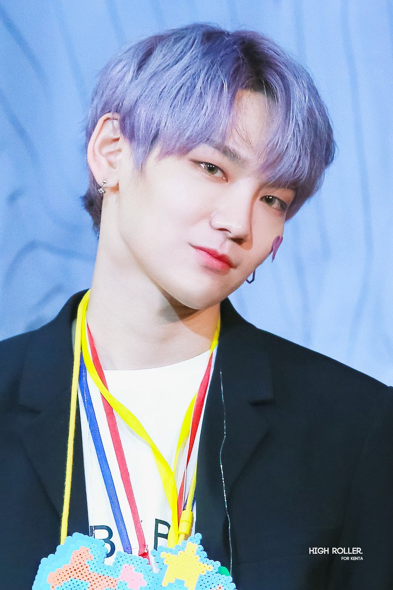 0110HIGHROLLER's tweet photo. 190512 나고야 팬싸인회 켄타 HQ

보라켄처돌이되어버린고예요

#켄타 #타카다켄타 #KENTA #ケンタ #JBJ95 #健太 #髙田健太 @twt_jbj95 @JBJ95__official https://t.co/XpEaIiUBNj