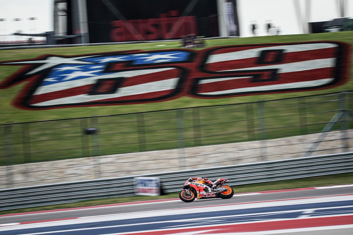 marcmarquez93's tweet photo. Always in our hearts. ❤️
#69
#NickyHayden #RideOnKentuckyKid https://t.co/YPjxDhZUn1