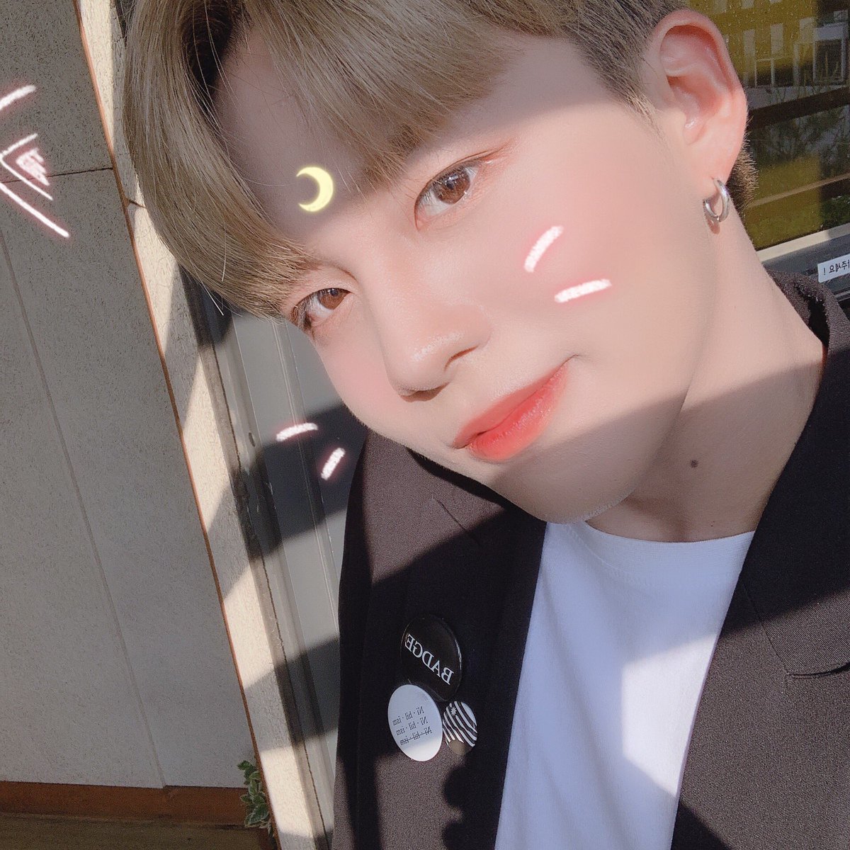 ATEEZUS's tweet photo. [#종호] I think I'm already dazzled by the thought of seeing ATINY soon✨✨
#ATEEZ #에이티즈 @ATEEZofficial 

©️ ATEEZ, Twitter https://t.co/LcpAygZMYt