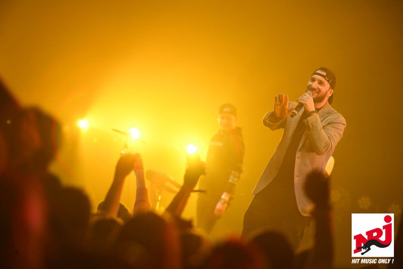 .<a href="/bendo_official/">Ben’Do</a> vous a présenté son nouveau titre sur la scène du NRJ Music Tour ! On le connaissait déjà par coeur !!
#NMTWEX #NRJBELGIQUE #concert #musique
>>nrj.be/videos/1336-be…