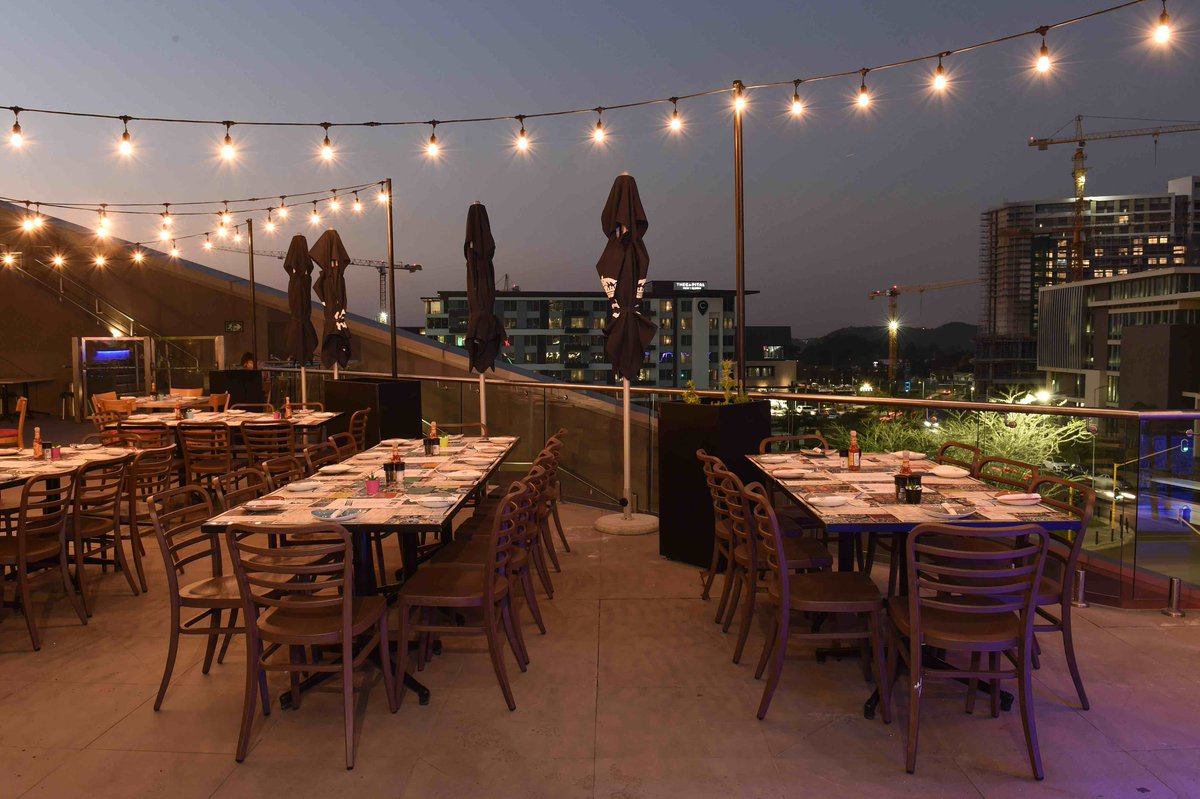 TheMailRoomComs's tweet photo. Offering an authentic Mexican experience, La Rosa Time Square is now open! Experience the energetic vibe surrounded by vibrant colours, beautifully crafted murals and a fabulous tequila bar. La Rosa is an absolute feast – the fiesta is always on! Visit https://t.co/j27dJj04Qm https://t.co/Ah8C8m94yp