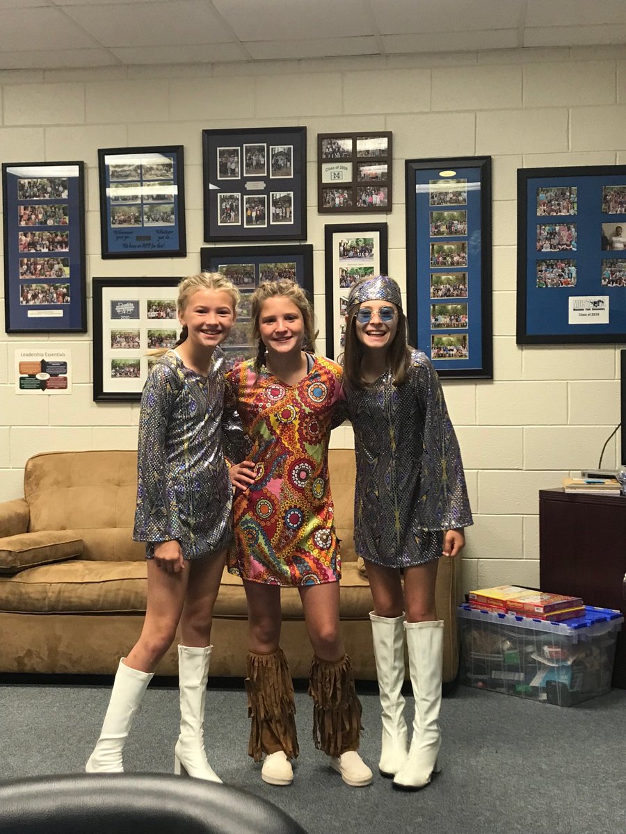 These chicks are ready for the Dance of the Decades! #5thgradefarewell