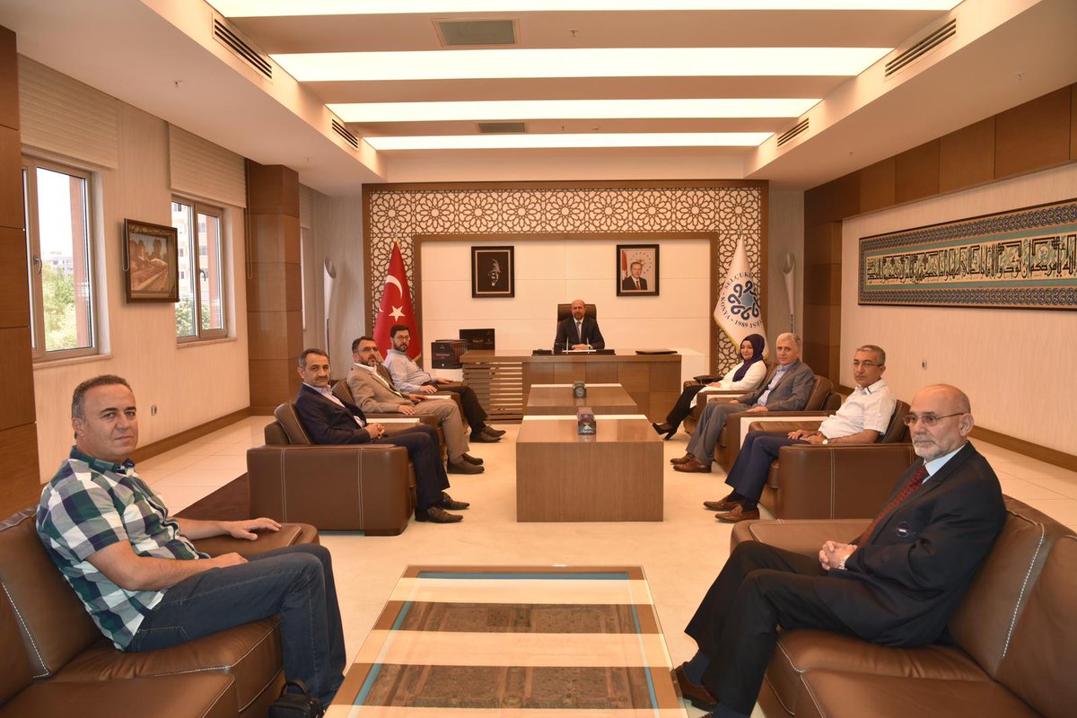 Konya Platformu (@konya_platformu) on Twitter photo Yönetim Kurulu Başkan ve üyelerimiz <a href="/SelcukluBel/">Selçuklu Belediyesi 🇹🇷</a> Başkanı <a href="/a_pekyatirmaci/">Ahmet Pekyatırmacı</a> Bey'e hayırlı olsun dileklerini ve projelerimizi iletti. Yönetim Kurulu Başkan ve üyelerimiz <a href="/SelcukluBel/">Selçuklu Belediyesi 🇹🇷</a> Başkanı <a href="/a_pekyatirmaci/">Ahmet Pekyatırmacı</a> Bey'e hayırlı olsun dileklerini ve projelerimizi iletti.