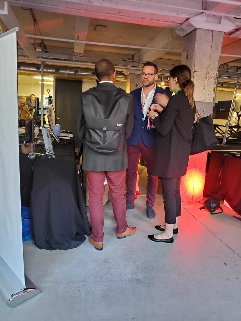 IRYSTEC's tweet photo. An evening of technology innovation and discussions presenting IRYStec PDP Vision at the @TandemLaunch Showcase. Compliments to the @TandemLaunch team for bringing together the best of innovation under one roof.
#irystec
#PerceptualDisplayTechnology
https://t.co/bQGYxNHELJ https://t.co/iNtsnSah30