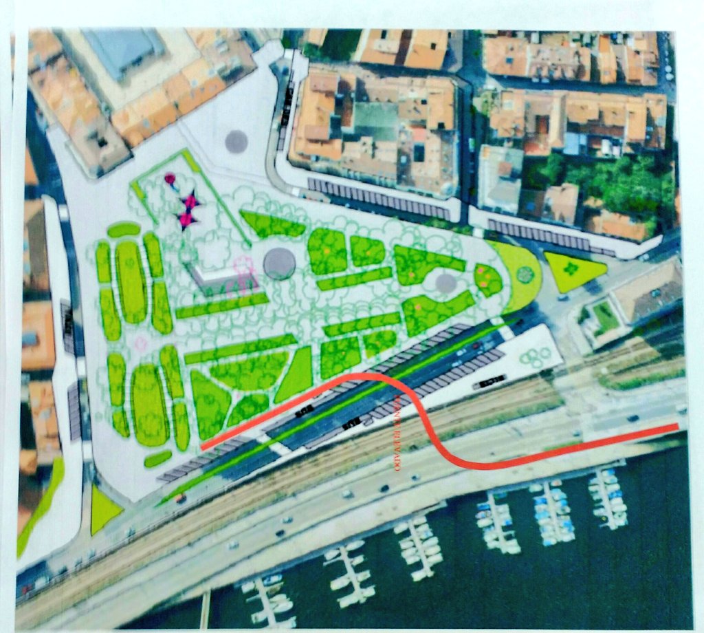 Hoy <a href="/ucinaviles/">UCIN Avilés</a> presento el proyecto de construcción de una pasarela que, desde el remodelado parque del muelle desemboque en el paseo de la ría. Se evitan así los peatones 15 minutos de espera y el peligro que tienen las vías y las carreteras.
Vota UCIN
#avilesenmarcha