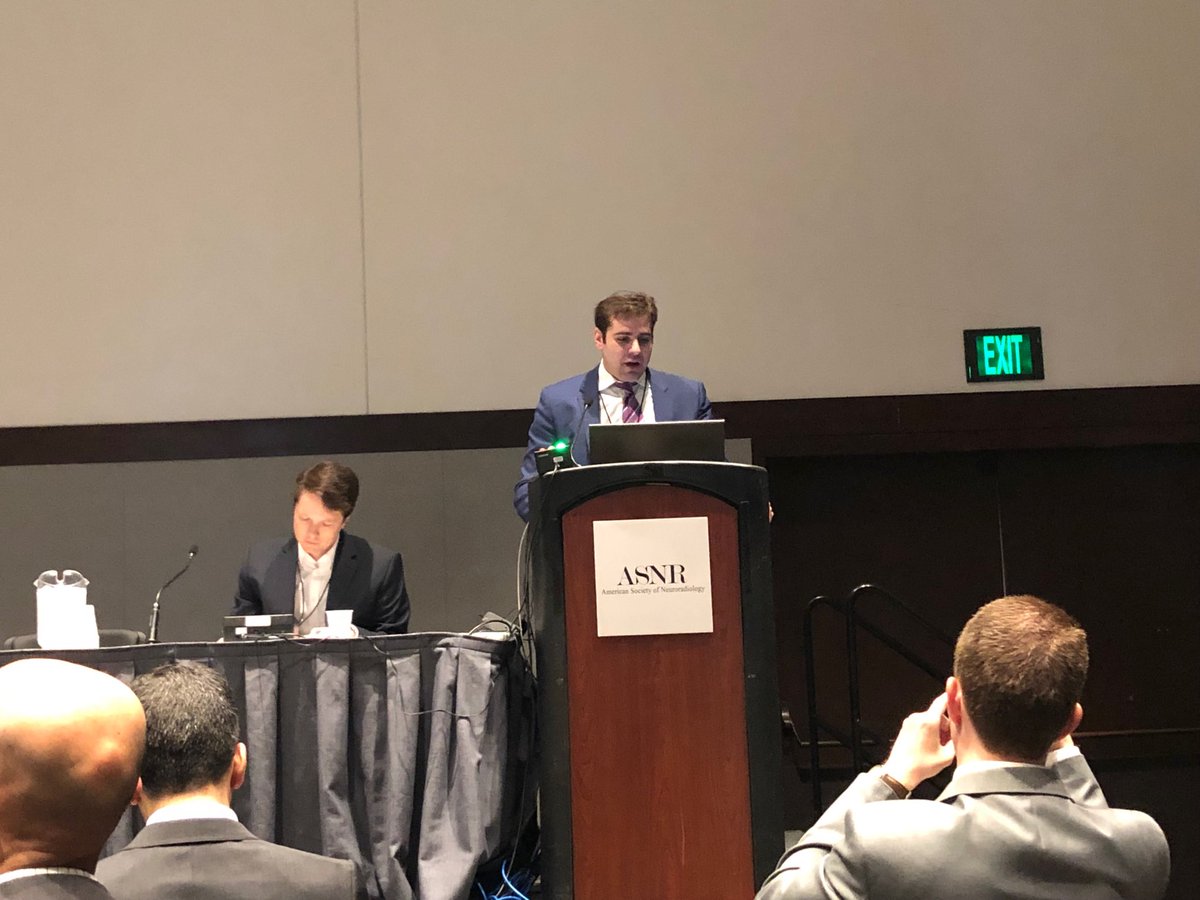 ShiraSlaskyMD's tweet photo. ⁦@ParnesGregory⁩ giving a great presentation of a case of silent sinus syndrome of the sphenoid sinus. ⁦@MontefioreRAD⁩ #ASNR19 https://t.co/IfANDgPztd