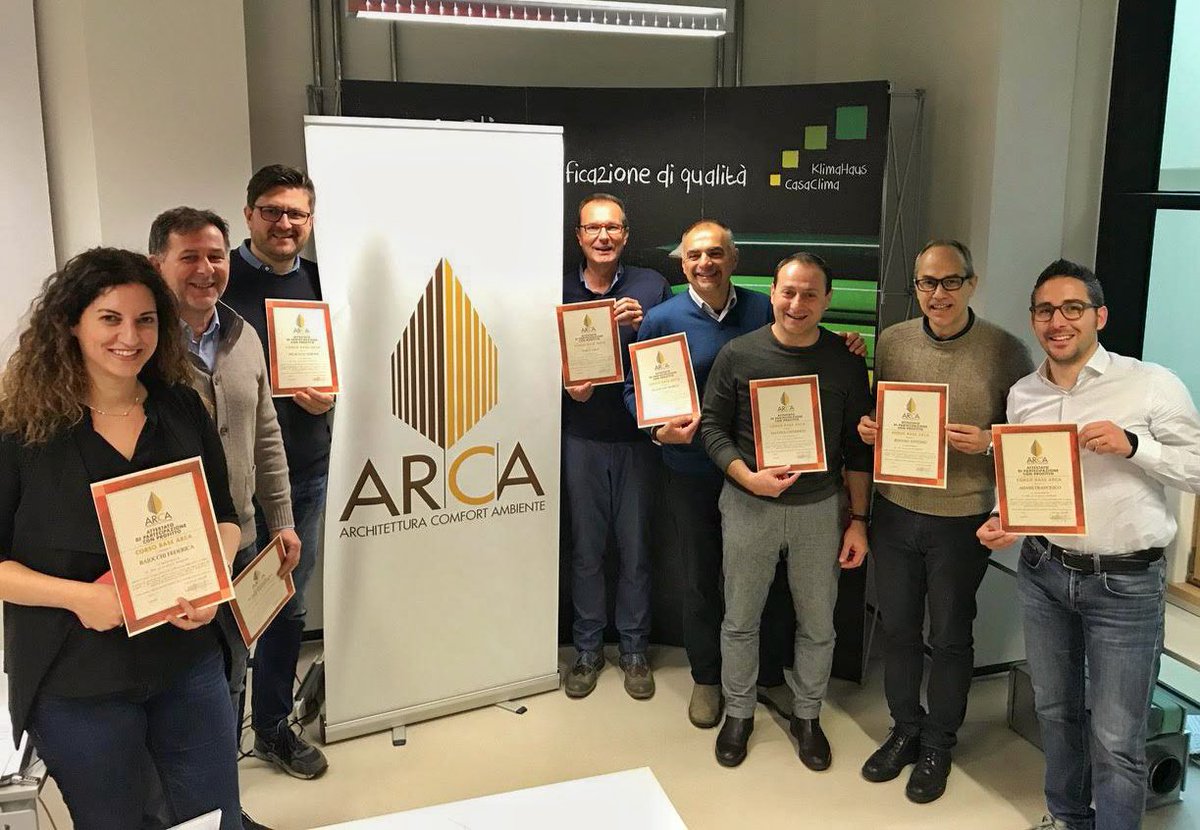 ARCACasaLegno's tweet photo. Nella giornata di ieri si è concluso il Corso Base ARCA di #Bolzano. Sono state due giornate intense, complimenti a tutti!!🌲🌳🏠 #ARCAcert #ARCAcertificazione #ARCAacademy https://t.co/BahLMIpzUJ