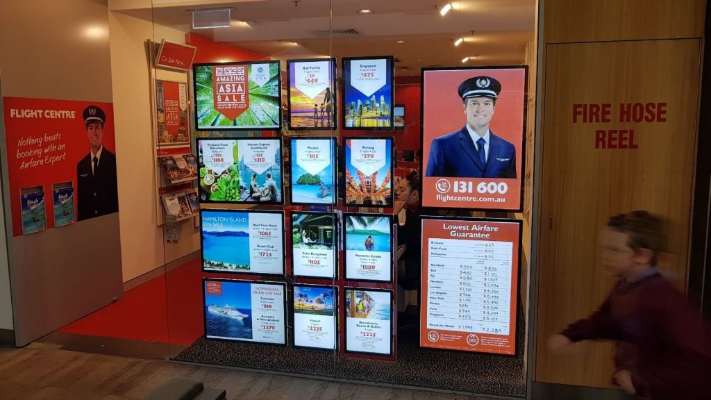 VitrineMediaMX's tweet image. Aprovecha tus vitrinas para captar clientes potenciales y logra que el viaje de sus sueños se haga realidad. #displayLed #publicidad #agenciasdeviajesmexico #volarismexico #interjetmx #aeromexico #aeropuertos #vendemas #mexico #guadalajara #monterrey #queretaro #puebla