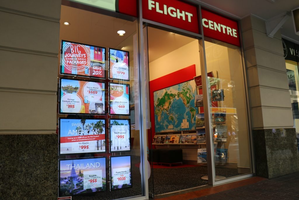 VitrineMediaMX's tweet image. Aprovecha tus vitrinas para captar clientes potenciales y logra que el viaje de sus sueños se haga realidad. #displayLed #publicidad #agenciasdeviajesmexico #volarismexico #interjetmx #aeromexico #aeropuertos #vendemas #mexico #guadalajara #monterrey #queretaro #puebla